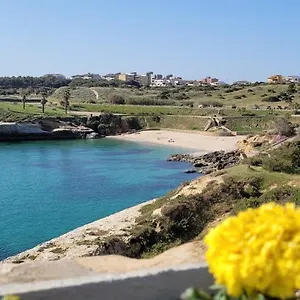 Intero Con Parcheggio Gratuito , Porto Torres Italia